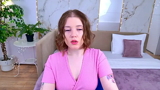 Snapshot of AlmaSound chatting on March 1, 2026, 5:09 am AlmaSound online show from March 1, 2026, 5:09 am