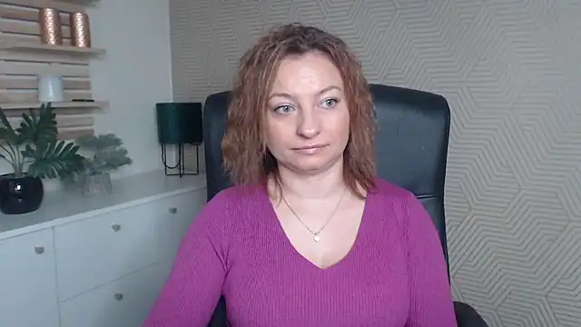 angelaSamt online show from October 30, 2025, 6:26 am