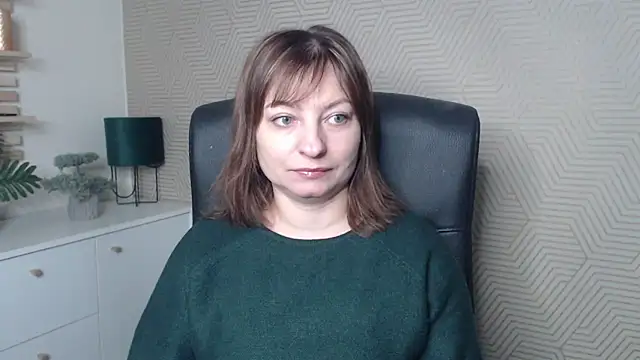 Snapshot of angelaSamt chatting on January 13, 2026, 6:29 am angelaSamt online show from January 13, 2026, 6:29 am