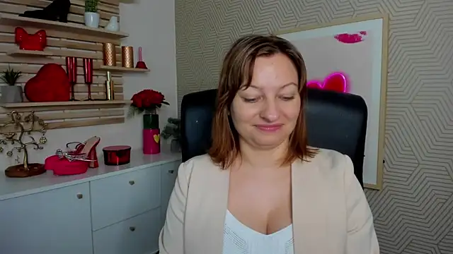 Snapshot of angelaSamt chatting on April 3, 2026, 5:38 am angelaSamt online show from April 3, 2026, 5:38 am