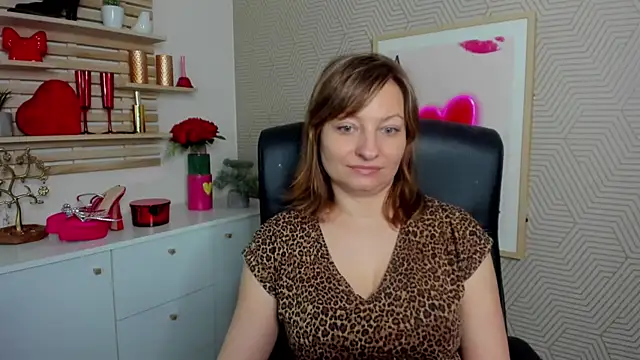 Snapshot of angelaSamt chatting on April 10, 2026, 5:45 am angelaSamt online show from April 10, 2026, 5:45 am