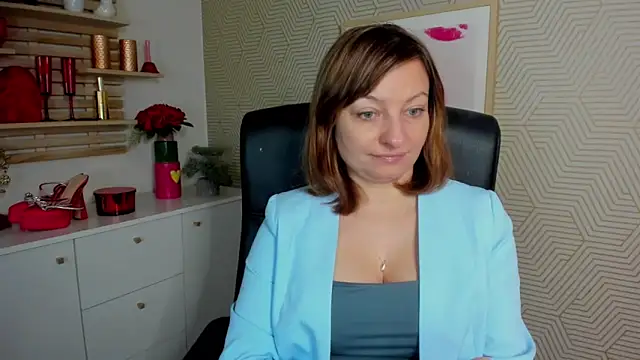 Snapshot of angelaSamt chatting on April 13, 2026, 5:35 am angelaSamt online show from April 13, 2026, 5:35 am