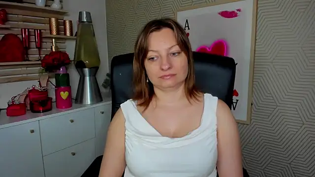 Snapshot of angelaSamt chatting on April 24, 2026, 5:32 am angelaSamt online show from April 24, 2026, 5:32 am