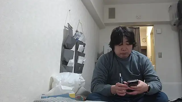 Snapshot of raterate555 chatting on February 6, 2026, 12:30 pm raterate555 online show from February 6, 2026, 12:30 pm