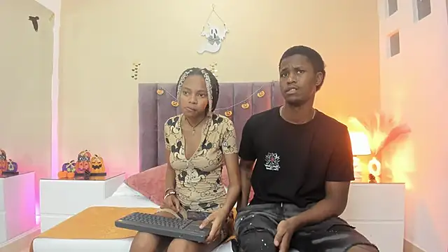 Kiaraa y Her Crazy online show from October 17, 2025, 3:53 am