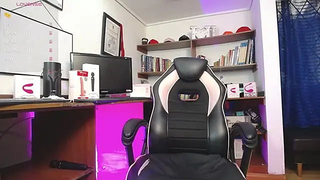 Snapshot of GretaVoss_ chatting on November 27, 2025, 7:38 pm GretaVoss online show from November 27, 2025, 7:38 pm