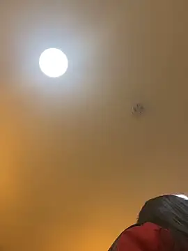 TiffanyyLam online show from September 20, 2025, 11:11 am