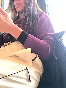 sexy7883 online show from February 14, 2026, 9:17 am