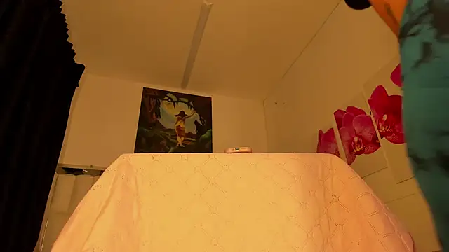 Snapshot of Gabby_Haze chatting on July 23, 2026, 2:20 am Gabby Haze online show from July 23, 2026, 2:20 am