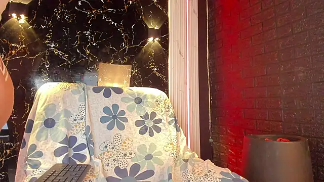 Snapshot of LolaXXXperience chatting on October 16, 2025, 11:33 am LolaXXXperience online show from October 16, 2025, 11:33 am