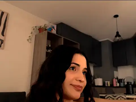 Snapshot of lanzybloom chatting on September 9, 2025, 5:23 pm lanzybloom online show from September 9, 2025, 5:23 pm