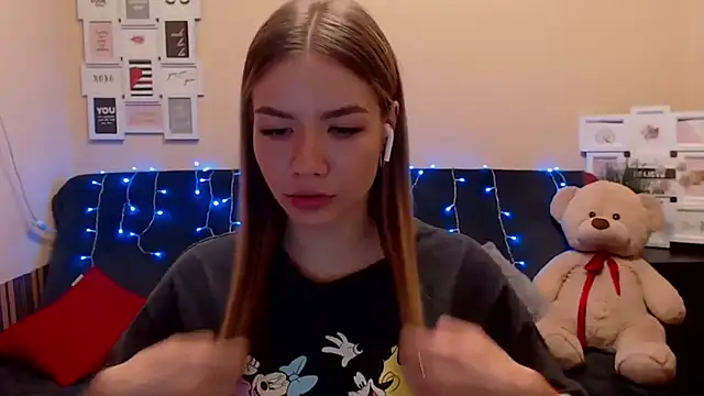 Snapshot of aSingleOne chatting on February 12, 2026, 7:53 pm aSingleOne online show from February 12, 2026, 7:53 pm