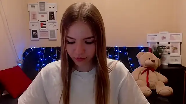 Snapshot of aSingleOne chatting on February 17, 2026, 5:52 pm aSingleOne online show from February 17, 2026, 5:52 pm