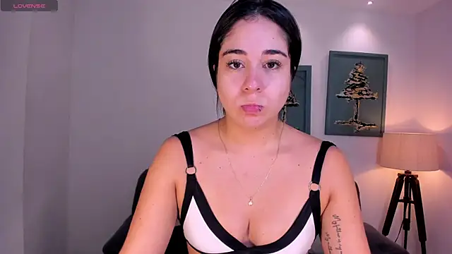 SussyBellX online show from November 23, 2025, 5:13 pm