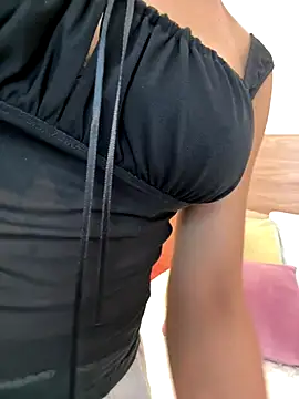 GinebraBrown online show from November 29, 2025, 6:33 pm