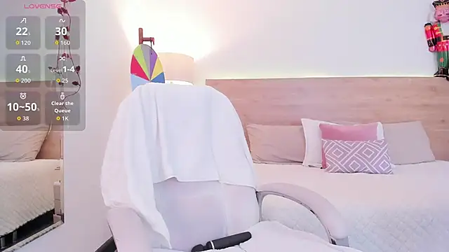 Snapshot of GinebraBrown chatting on December 18, 2025, 6:36 pm GinebraBrown online show from December 18, 2025, 6:36 pm