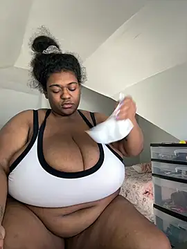 bunbun420247 online show from January 13, 2026, 4:56 pm