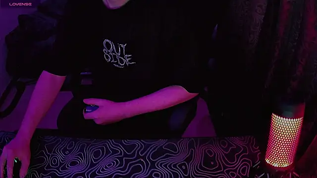 xXxHARDPORNxXx online show from May 13, 2026, 2:42 am
