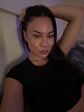 Snapshot of SweetMeiiii chatting on September 13, 2025, 6:18 pm SweetMeiiii online show from September 13, 2025, 6:18 pm