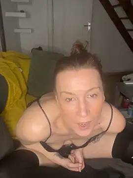 Snapshot of dreamgt chatting on February 10, 2026, 4:22 pm dreamgt online show from February 10, 2026, 4:22 pm