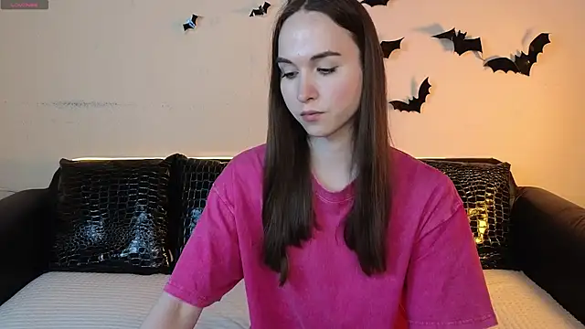 Angeel Kate online show from November 19, 2025, 11:43 am