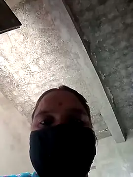 Snapshot of suhani_sharmj chatting on November 30, 2025, 9:02 am suhani sharmj online show from November 30, 2025, 9:02 am