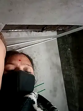 Snapshot of suhani_sharmj chatting on December 13, 2025, 10:48 pm suhani sharmj online show from December 13, 2025, 10:48 pm