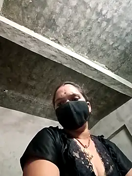 Snapshot of suhani_sharmj chatting on December 14, 2025, 2:11 pm suhani sharmj online show from December 14, 2025, 2:11 pm