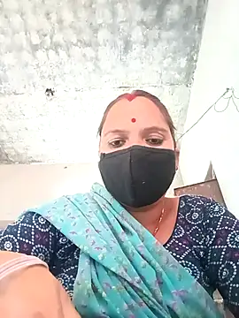 Snapshot of suhani_sharmj chatting on December 18, 2025, 8:20 am suhani sharmj online show from December 18, 2025, 8:20 am