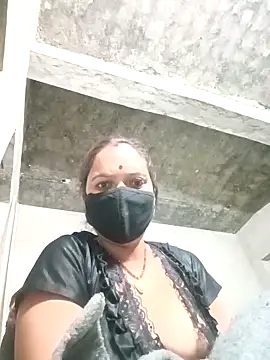 Snapshot of suhani_sharmj chatting on December 21, 2025, 8:38 pm suhani sharmj online show from December 21, 2025, 8:38 pm