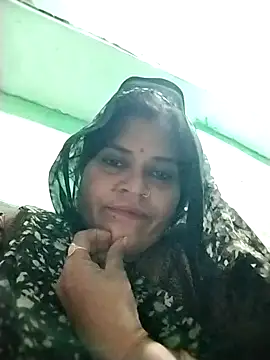 Snapshot of Hot_babli54 chatting on October 27, 2025, 8:29 am Hot babli54 online show from October 27, 2025, 8:29 am