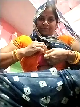 Snapshot of Hot_babli54 chatting on October 31, 2025, 4:24 am Hot babli54 online show from October 31, 2025, 4:24 am