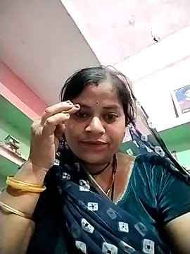 Snapshot of Hot_babli54 chatting on November 18, 2025, 4:17 am Hot babli54 online show from November 18, 2025, 4:17 am