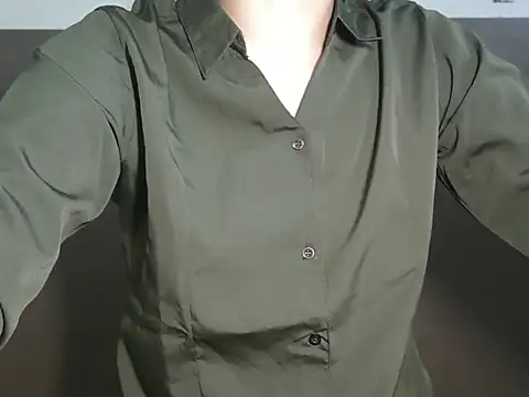 cute seemu online show from September 29, 2025, 3:55 am