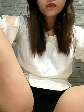 Snapshot of _sury00_ chatting on October 4, 2025, 7:06 am sury00 online show from October 4, 2025, 7:06 am