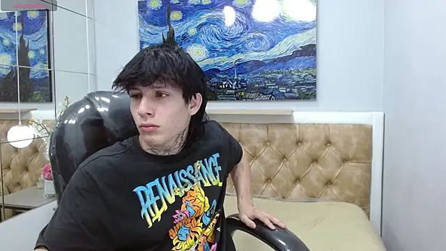 Snapshot of Iantwink18 chatting on December 18, 2025, 9:59 am Iantwink18 online show from December 18, 2025, 9:59 am