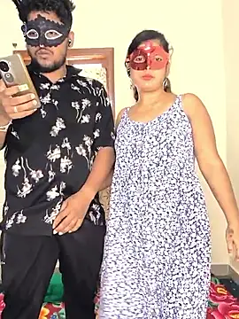 Family02 online show from September 15, 2025, 9:20 am