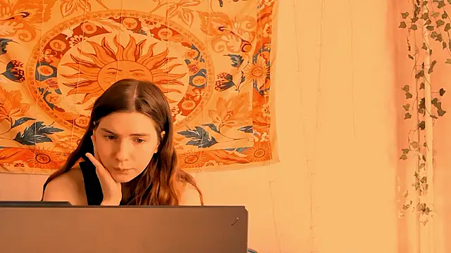 AliceCUNTach online show from March 25, 2026, 5:57 am