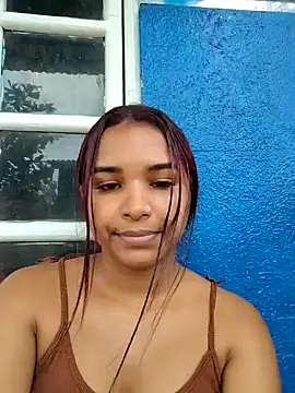 Snapshot of DulceeSalas chatting on October 3, 2025, 5:10 pm DulceeSalas online show from October 3, 2025, 5:10 pm