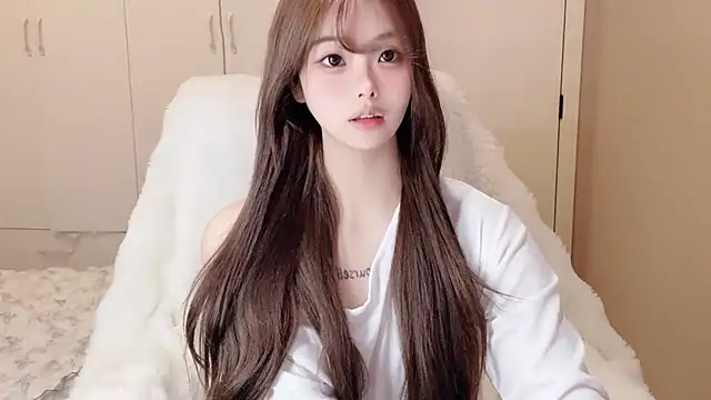 Snapshot of xiaoyugan-99 chatting on February 23, 2026, 3:42 pm xiaoyugan-99 online show from February 23, 2026, 3:42 pm