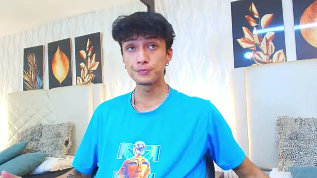 Snapshot of Lean_Portman chatting on November 8, 2025, 9:02 pm Lean Portman online show from November 8, 2025, 9:02 pm