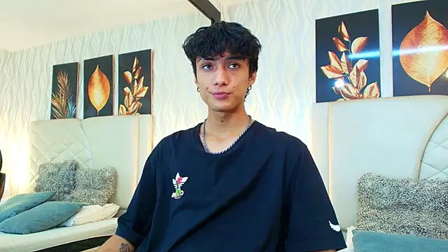 Snapshot of Lean_Portman chatting on November 24, 2025, 9:25 pm Lean Portman online show from November 24, 2025, 9:25 pm