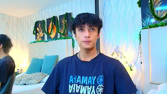 Snapshot of Lean_Portman chatting on December 4, 2025, 8:39 pm Lean Portman online show from December 4, 2025, 8:39 pm