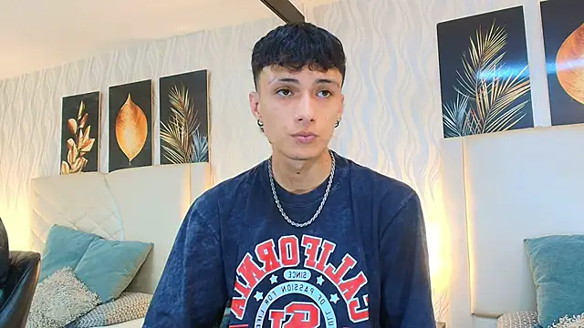 Snapshot of Lean_Portman chatting on February 27, 2026, 9:15 pm Lean Portman online show from February 27, 2026, 9:15 pm