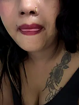 nishababybaby online show from October 13, 2025, 7:14 pm