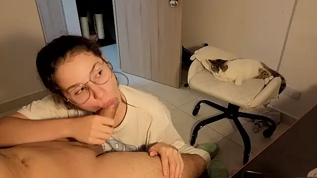 Snapshot of 0ne_0f_0ne chatting on December 2, 2025, 3:01 am 0ne 0f 0ne online show from December 2, 2025, 3:01 am