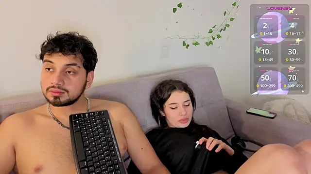 Snapshot of 0ne_0f_0ne chatting on January 11, 2026, 1:32 am 0ne 0f 0ne online show from January 11, 2026, 1:32 am