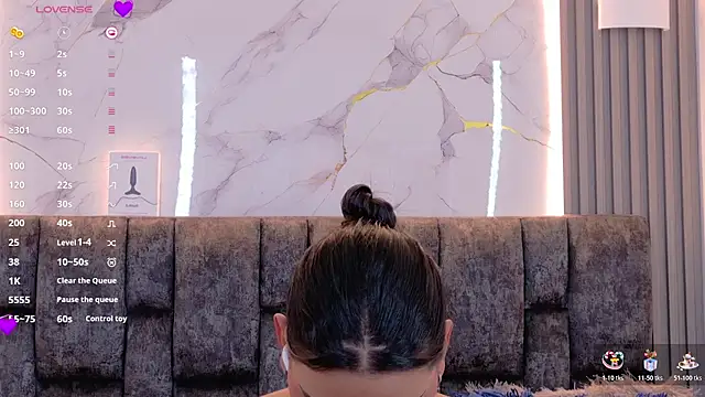 Ava Cristi online show from November 6, 2025, 1:45 pm