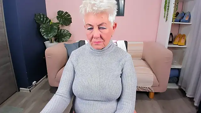 HotandMature online show from November 27, 2025, 8:16 am