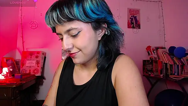 Snapshot of AlmaNanax chatting on February 15, 2026, 3:36 am AlmaNanax online show from February 15, 2026, 3:36 am